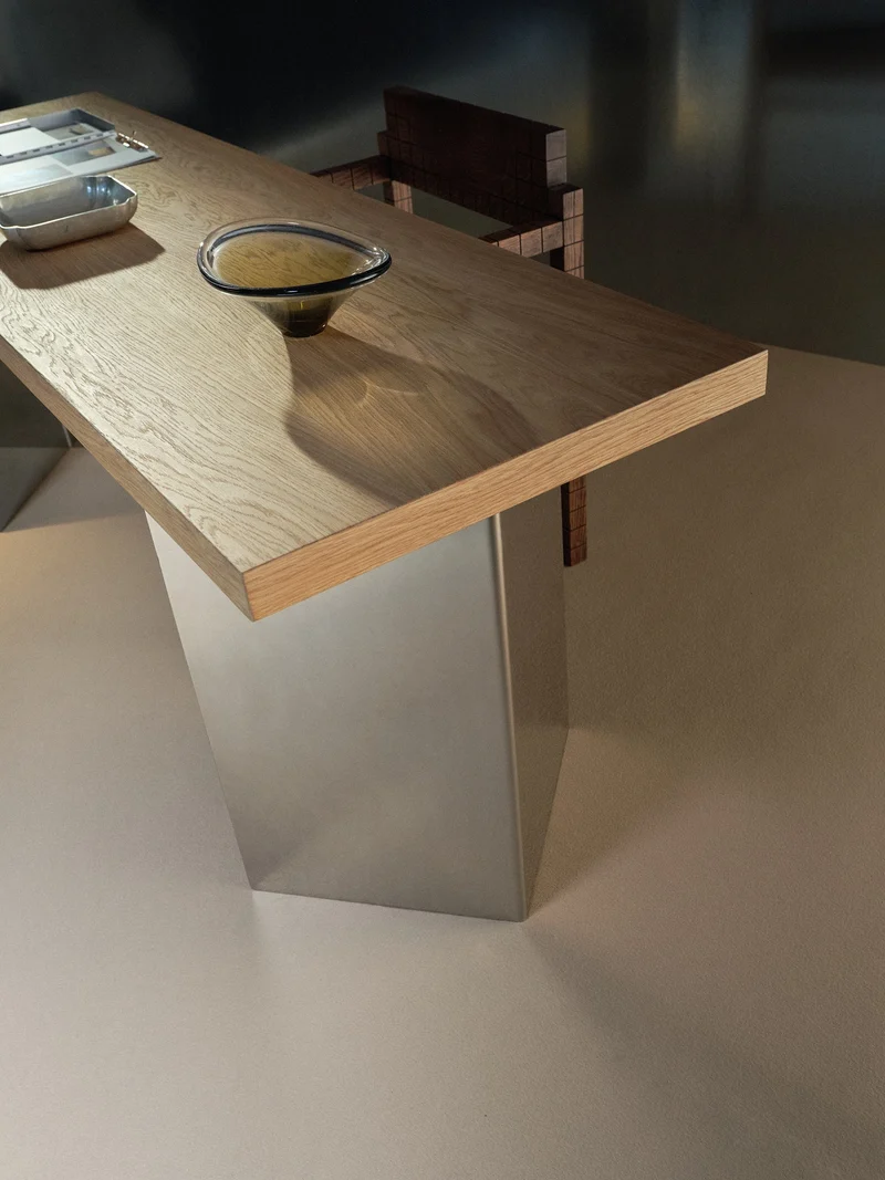 Tantal Studio Table