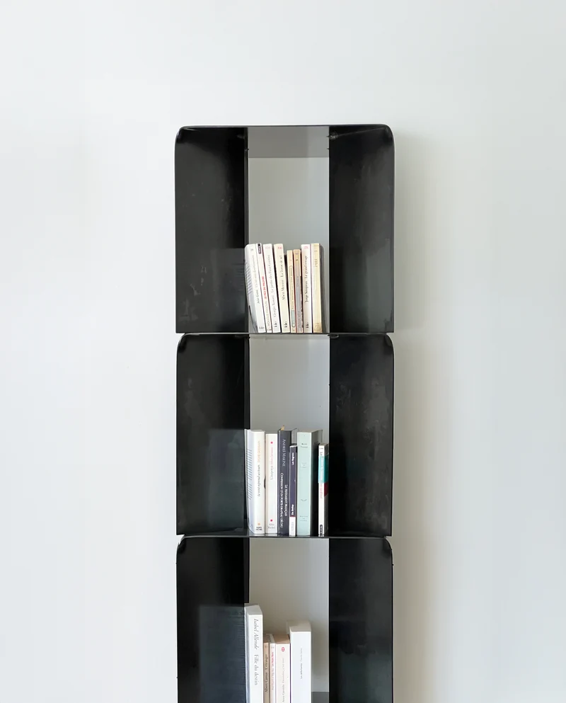 TOMO shelves