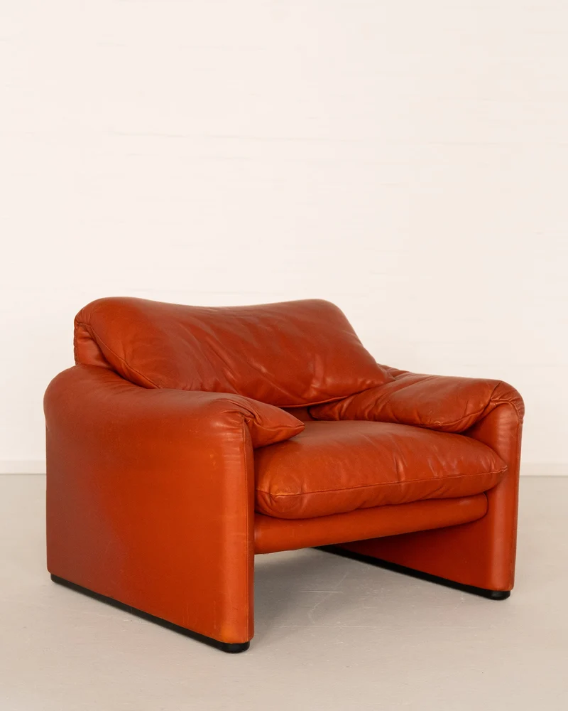 Maralunga Lounge Chair by Vico Magistretti for Cassina