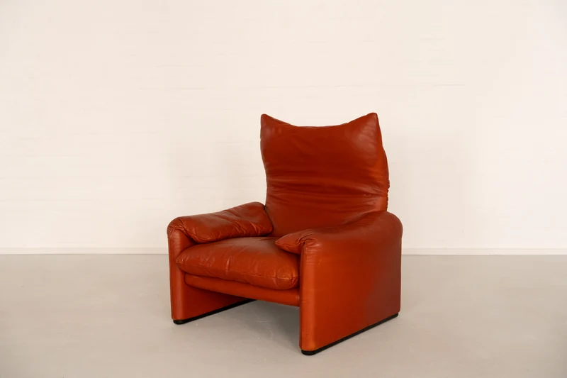 Maralunga Lounge Chair by Vico Magistretti for Cassina