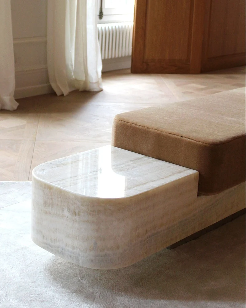 Ran Ivory Onyx Bench