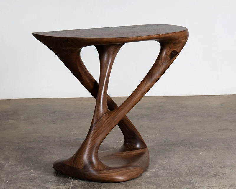 Kova Console in Walnut wood Natural Stain