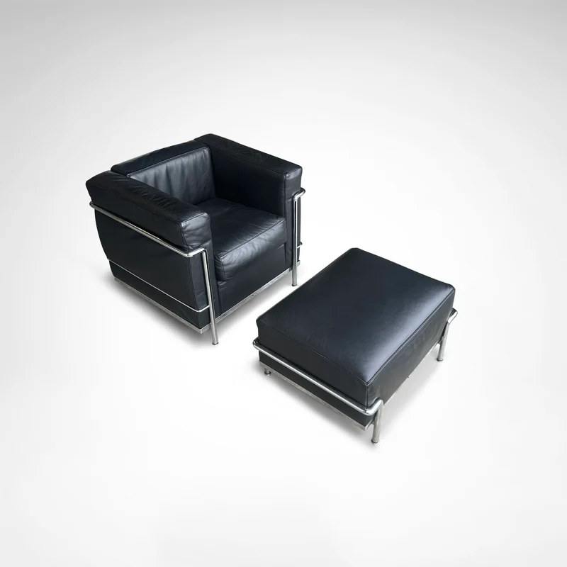 LC2 armchair by Le Corbusier et al. for Cassina 1990s