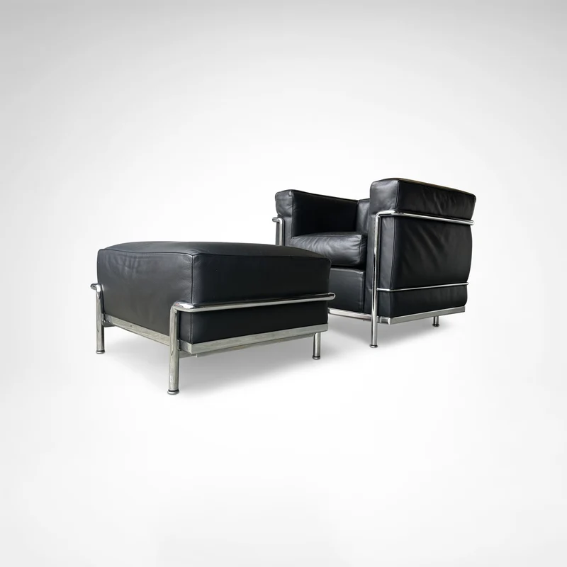 LC2 armchair by Le Corbusier et al. for Cassina 1990s