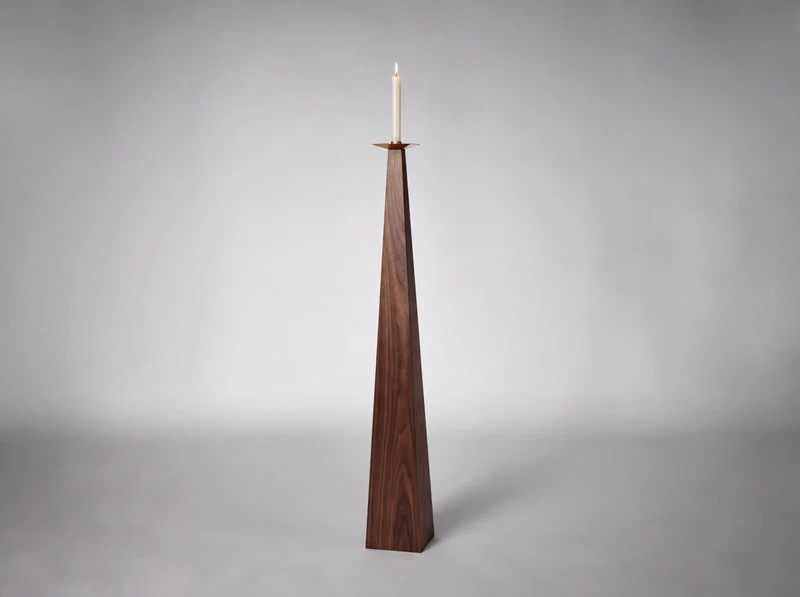 Taes Candle Holder