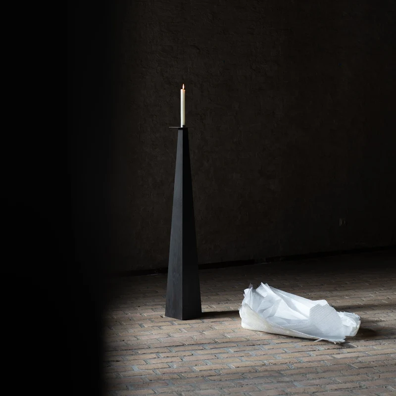 Taes Candle Holder