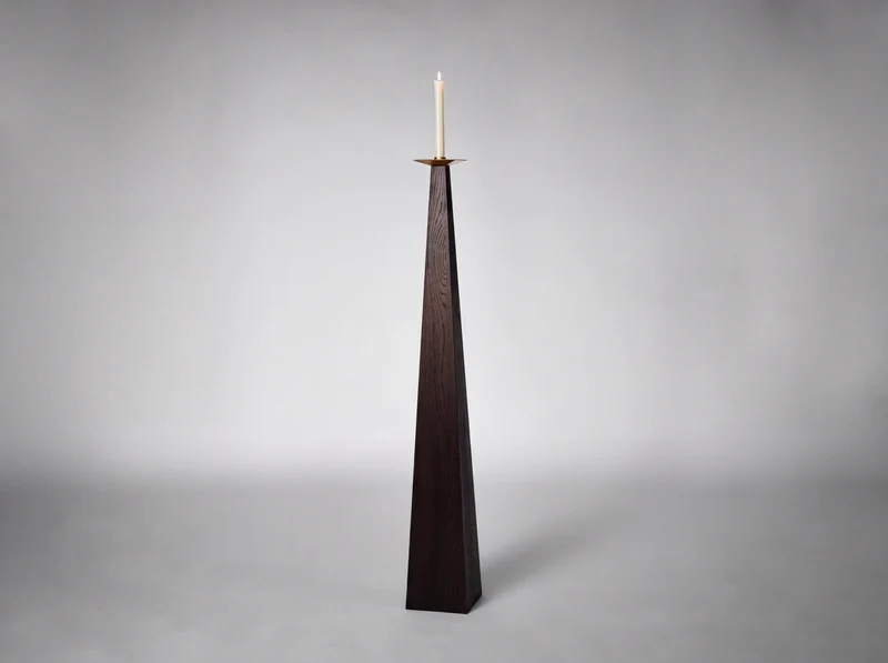 Taes Candle Holder