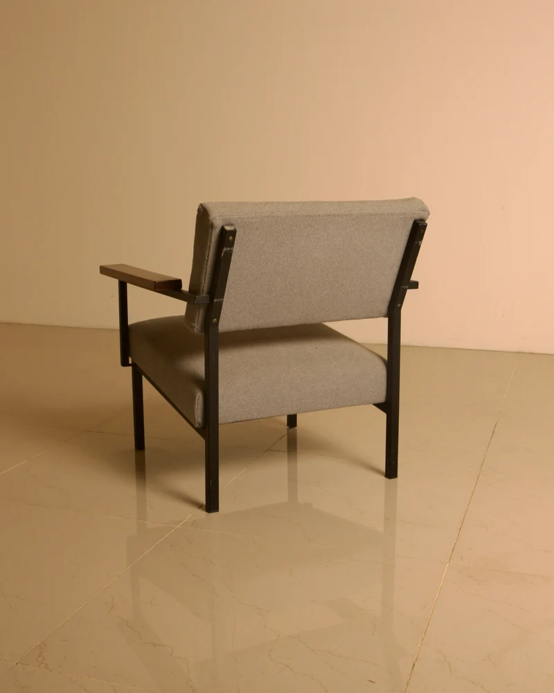 Lounge chair in grey fabric and wood by Gijs van der Sluis, 1960s