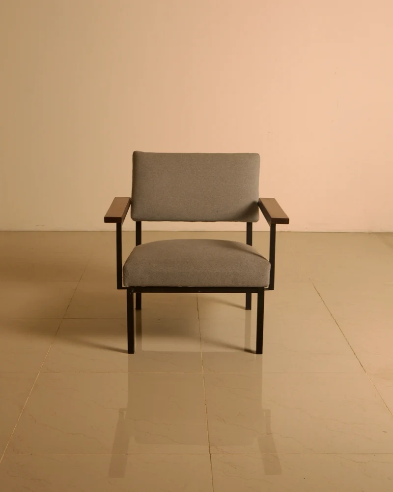 Lounge chair in grey fabric and wood by Gijs van der Sluis, 1960s