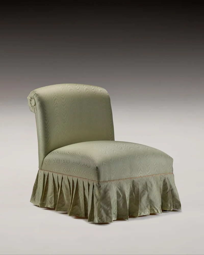 HESTIA SLIPPER CHAIR