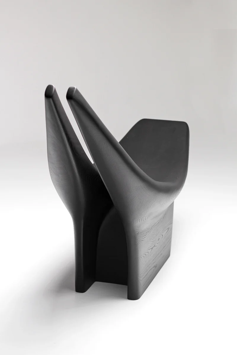 Dym Lounge Chair