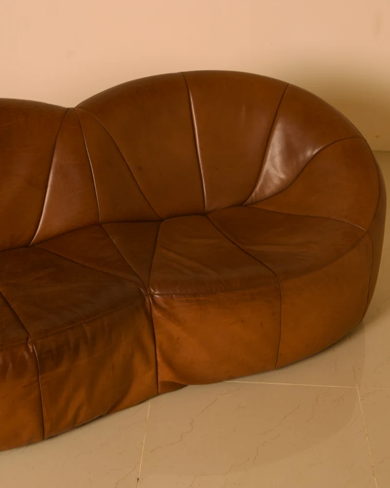 Three-seater "Pumpkin" sofa in patinated brown leather by Pierre Paulin for Artifort, 1980