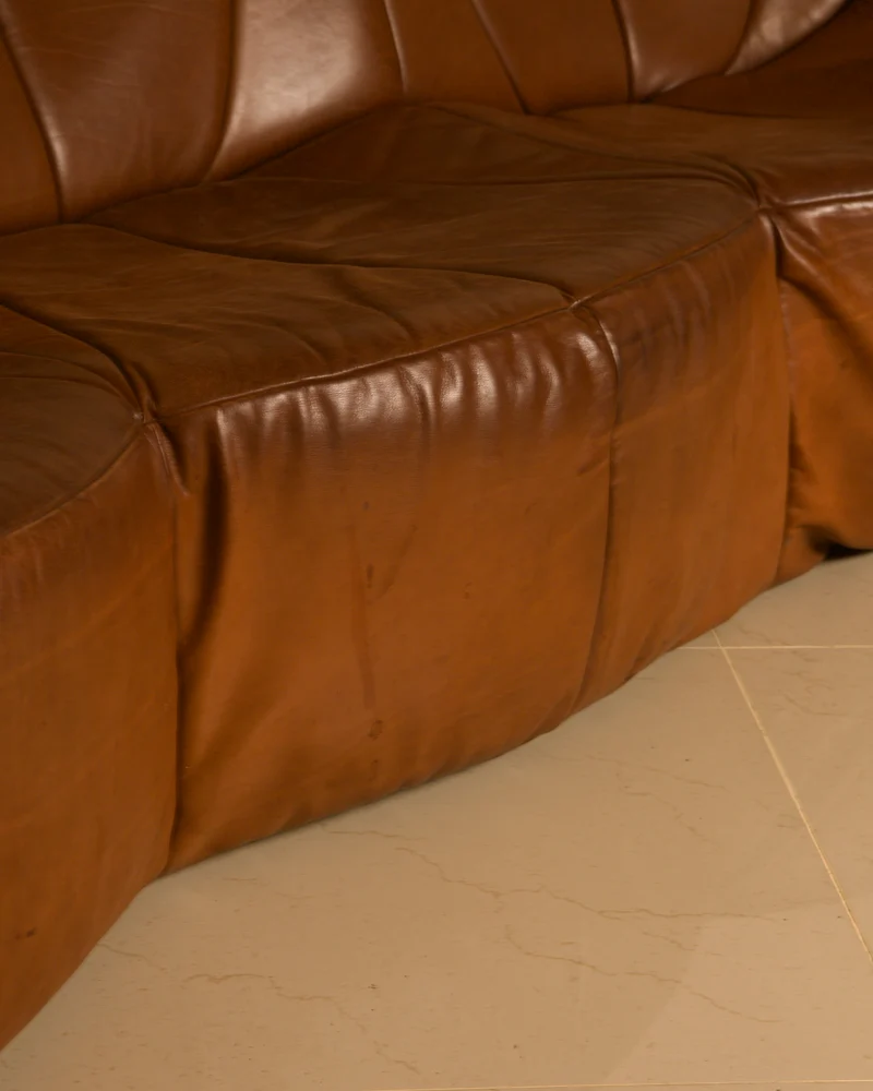 Three-seater "Pumpkin" sofa in patinated brown leather by Pierre Paulin for Artifort, 1980