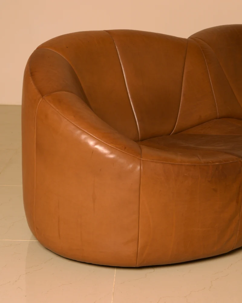 Three-seater "Pumpkin" sofa in patinated brown leather by Pierre Paulin for Artifort, 1980