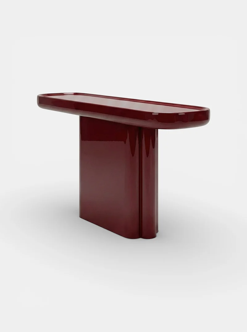 Ugo Bordeaux Lacquered Wood