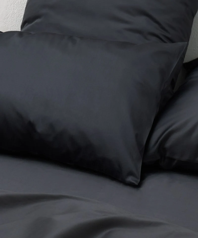 Cotton Sateen Bed Set in Graphite