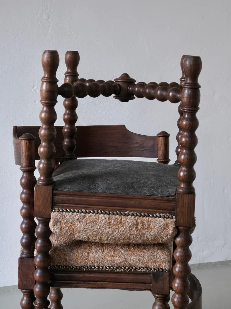 Antique Bobbin Turned Corner Chair