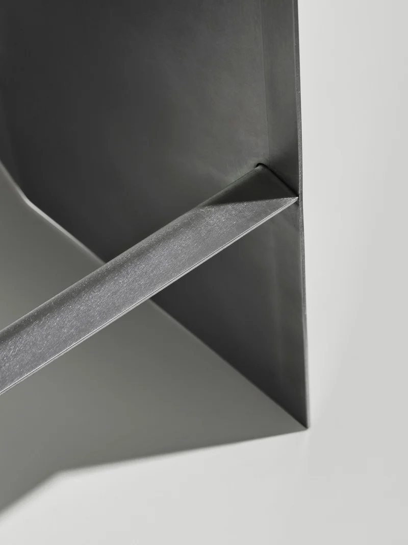 Camber Bar stool