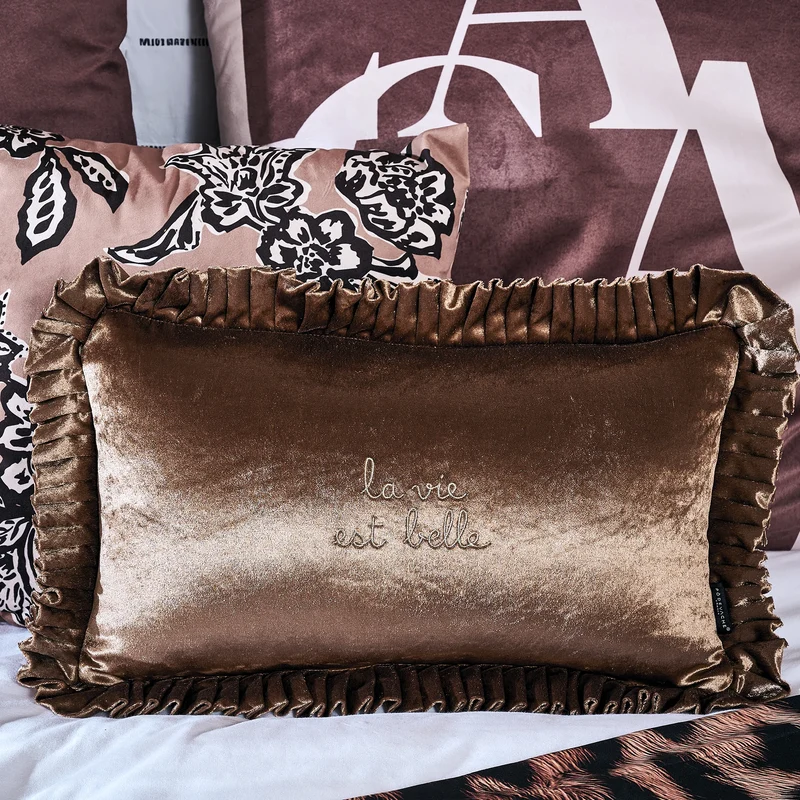 Coussin velours brodé Cochabamba