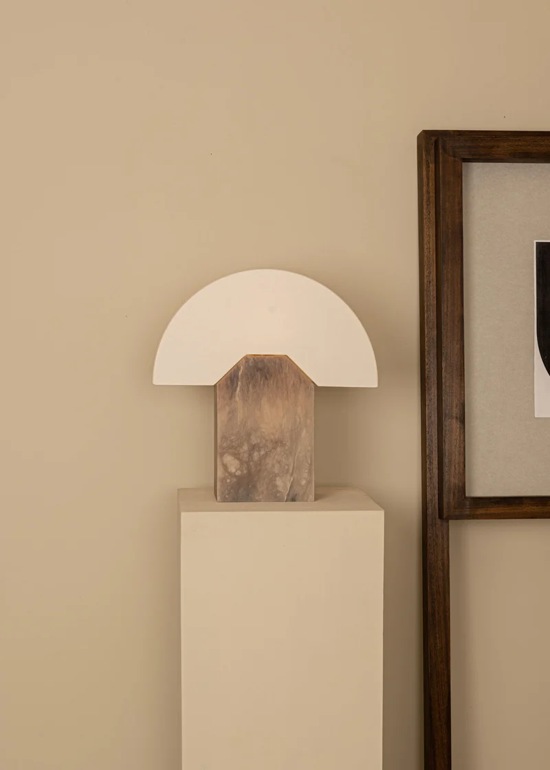 'Edna' Table Lamp in Tobacco Alabaster