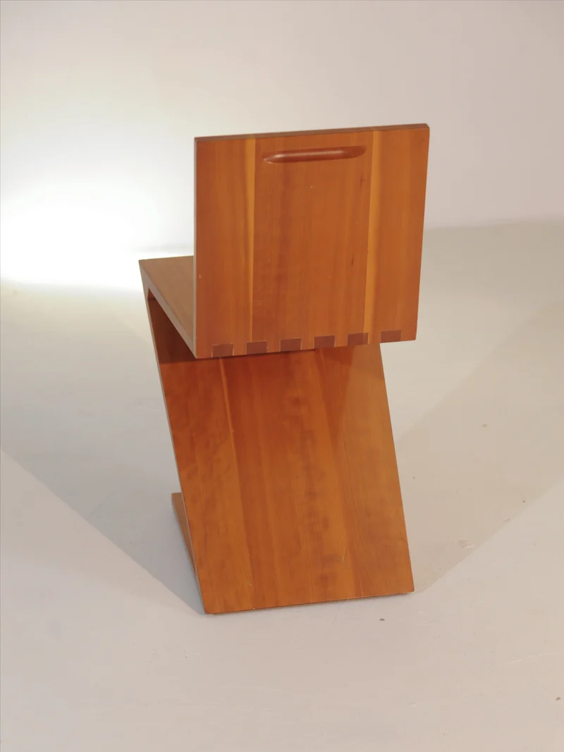 Zig Zag Chair by Gerrit Rietveld for Cassina