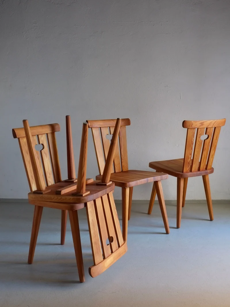 4 Rustic Pine Chairs by Goran Malmvall, Sweden, 1940s
