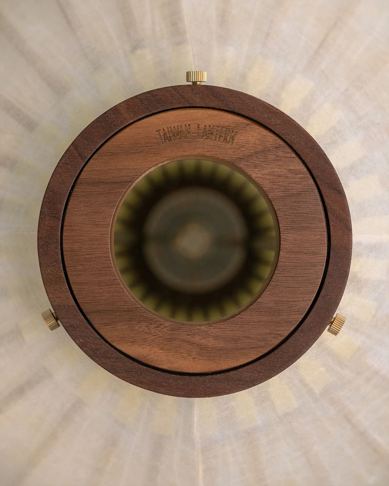 'Plum Charm' Table Lamp