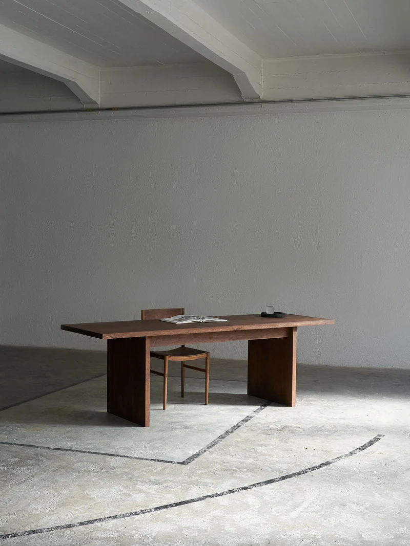 Ernest Desk