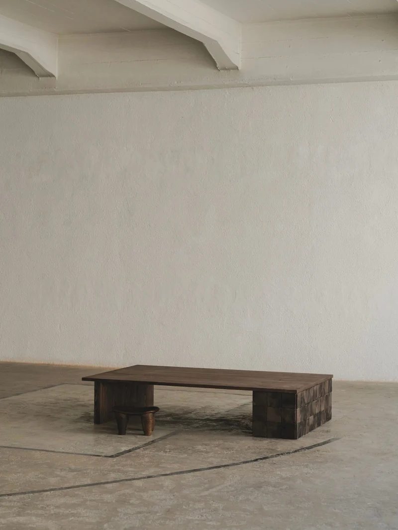Cosmos Table