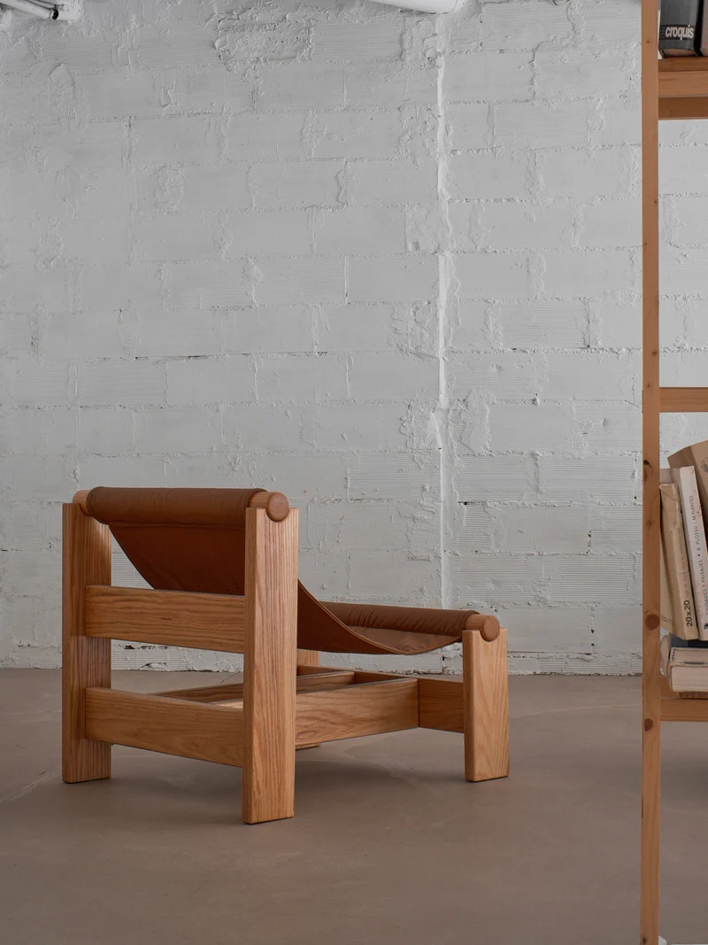 "Lounge Up" Lounge Chair