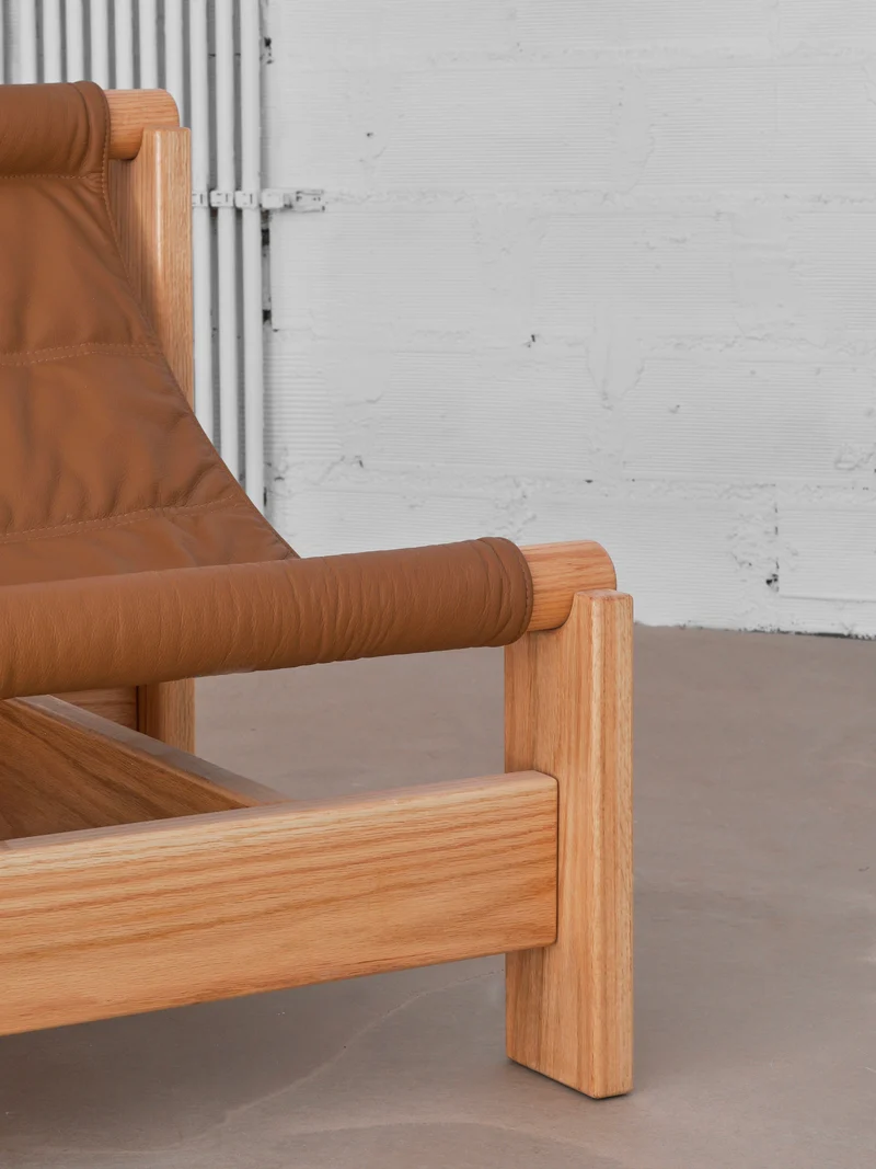 "Lounge Up" Lounge Chair