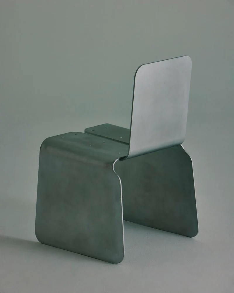 Rounded Edges Chair