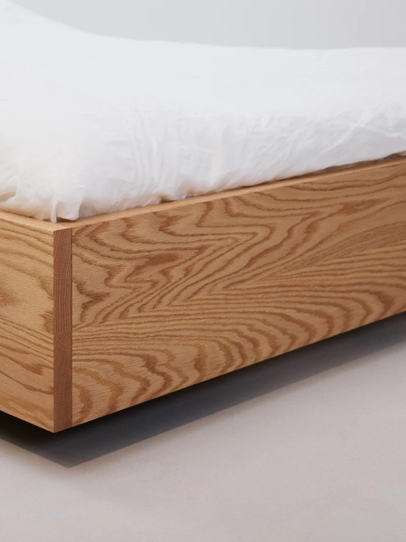 The Floating Bed - Natural