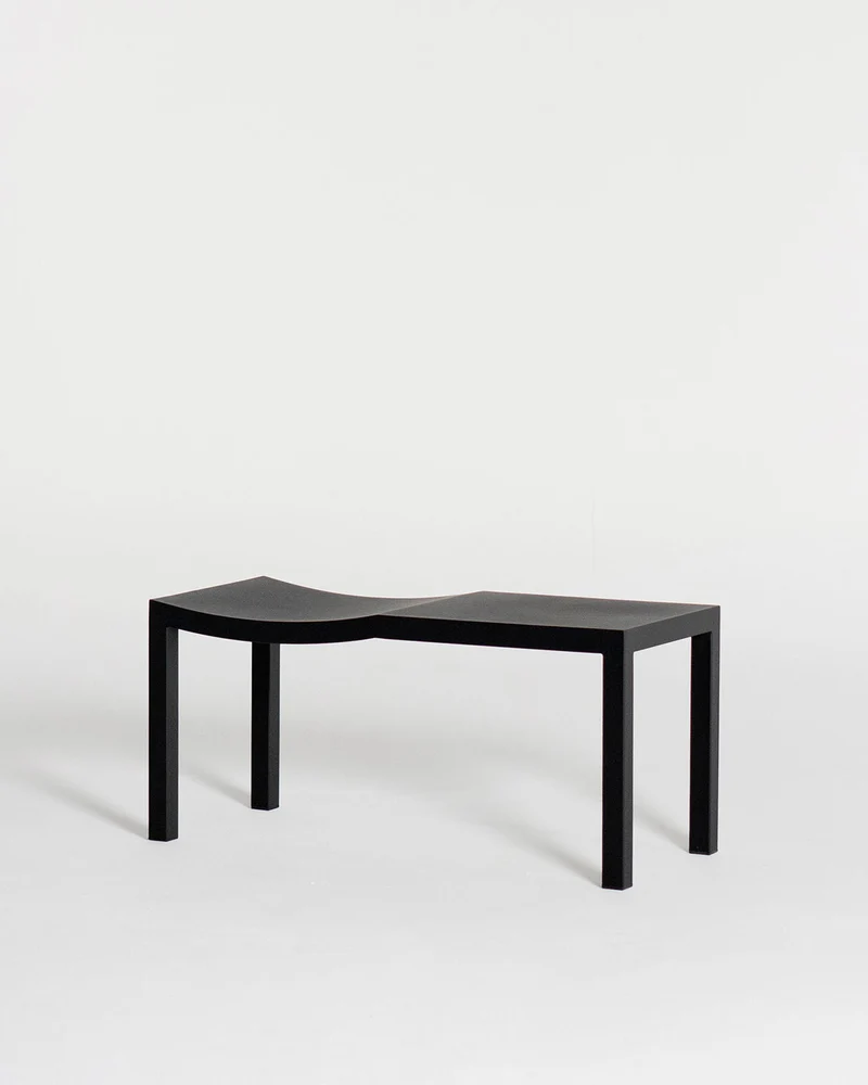 "Bis" bench