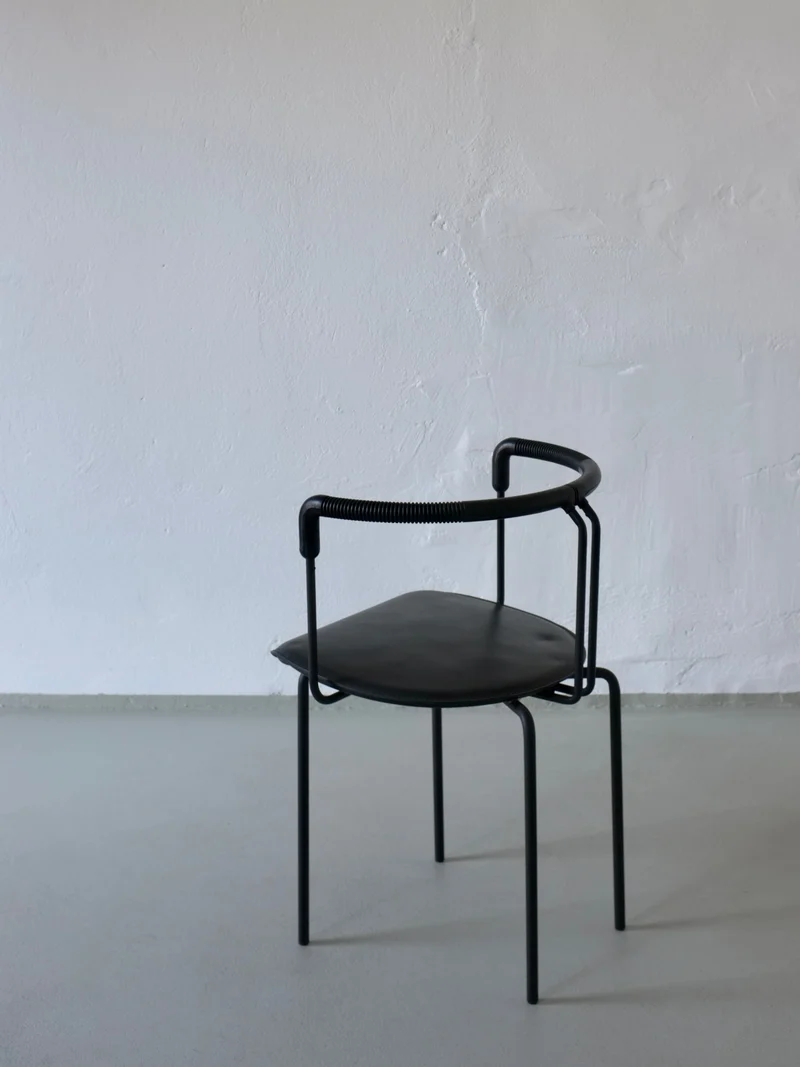 4 Postmodern Black Leather Armchairs from Cidue, Italy, 1990s