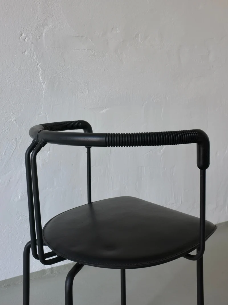 4 Postmodern Black Leather Armchairs from Cidue, Italy, 1990s