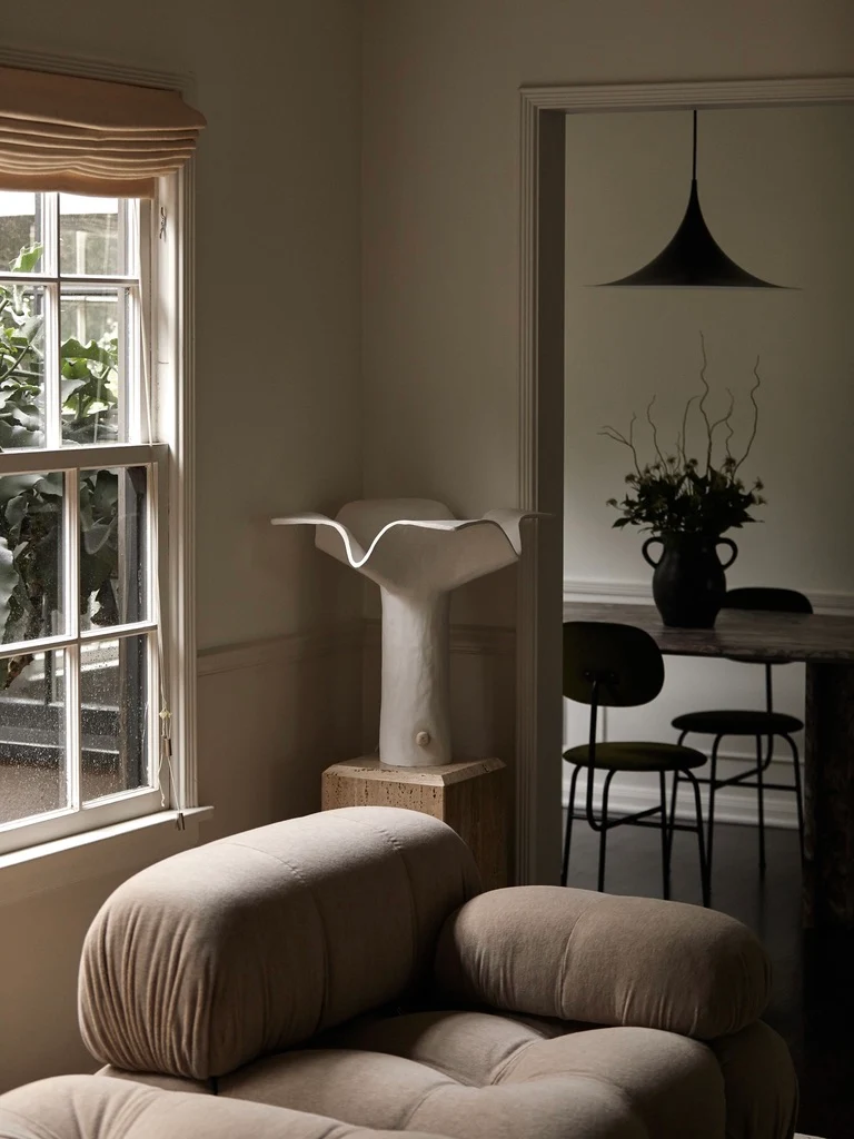 'La Fleur' Plaster Table Lamp