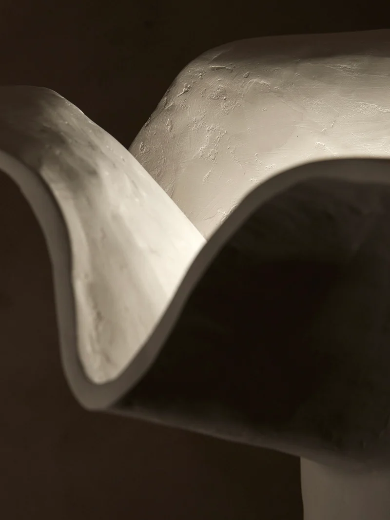 'La Fleur' Plaster Table Lamp