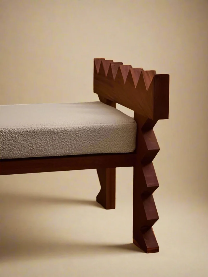 Jura Bench