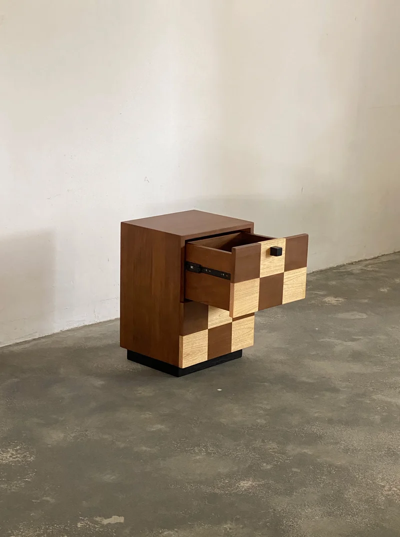 Coklat Night Stand