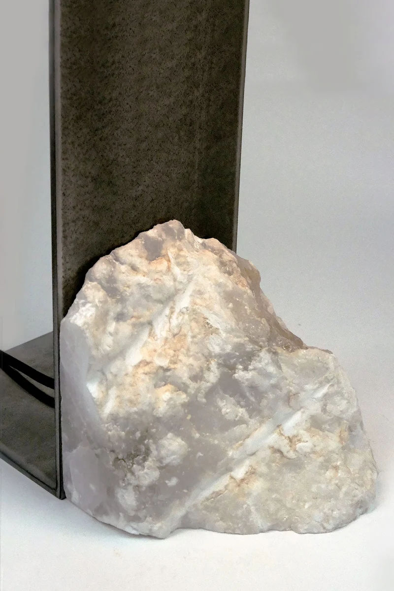 'Himalaya Lunar' - Vertical Alabaster Table Lamp