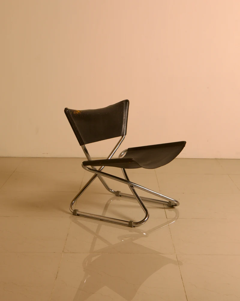 Chaise d'appoint "Z" Scandinave en cuir noir patiné par Erik Magnussen pour Torben Ørskov