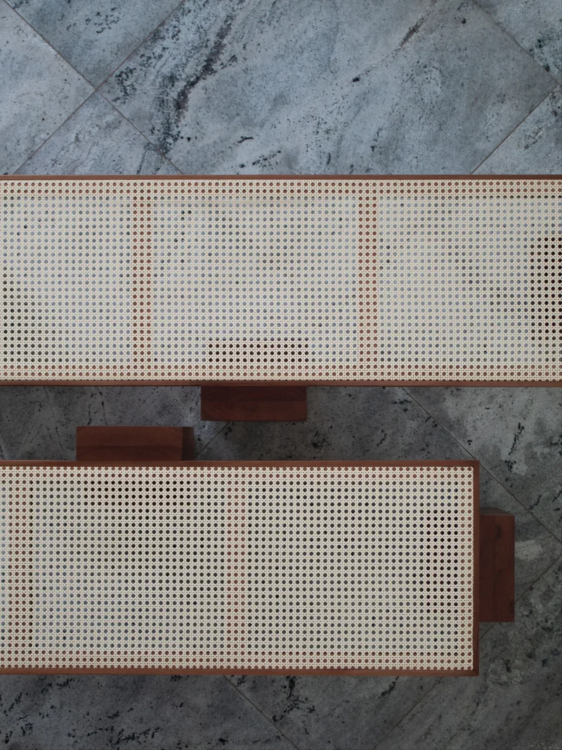 Ramada Bench