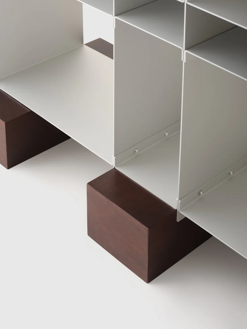 Dado Shelf