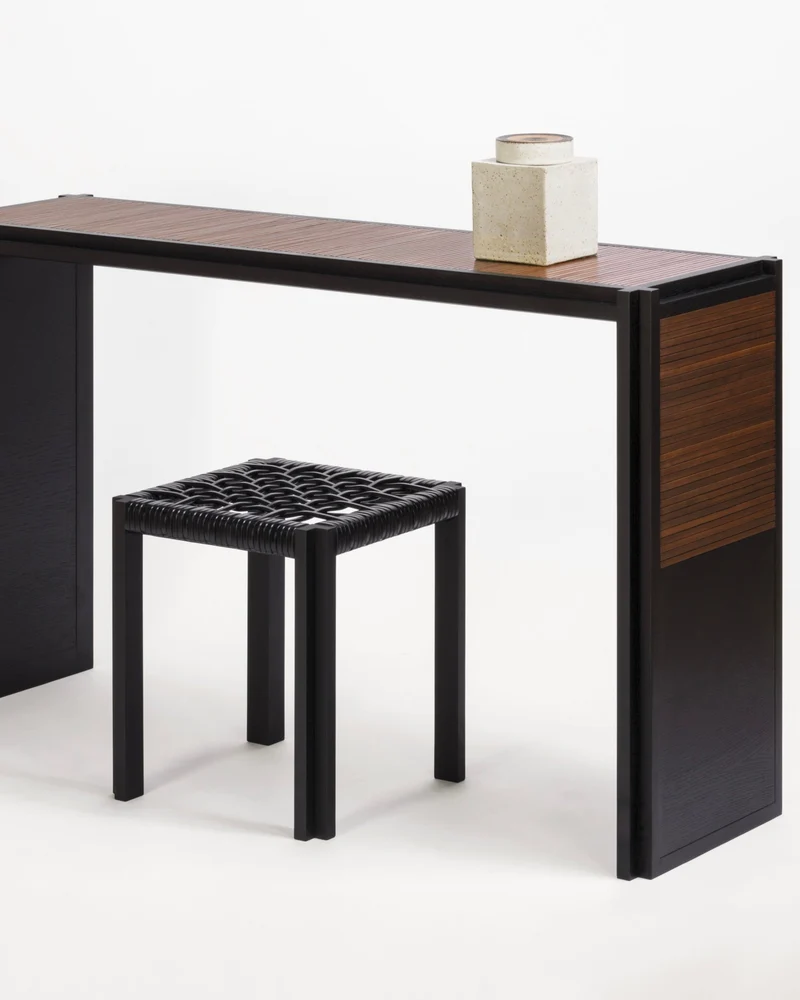 STRUCTURA CRISSCROSS CONSOLE
