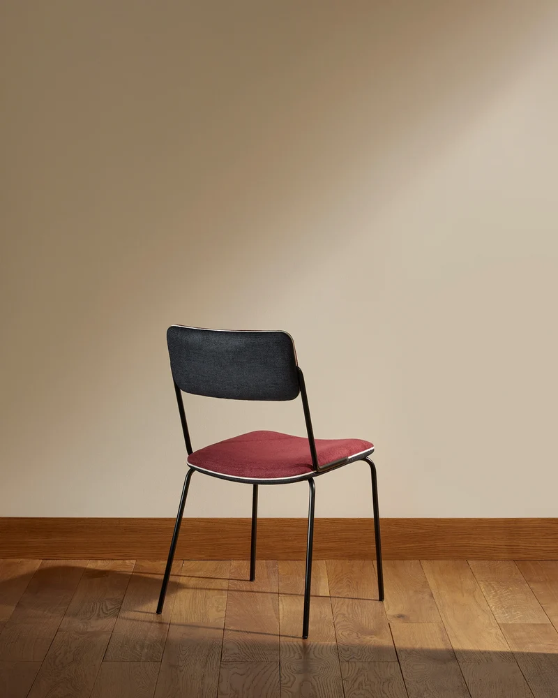 Double Game Chair - Black / Cassis