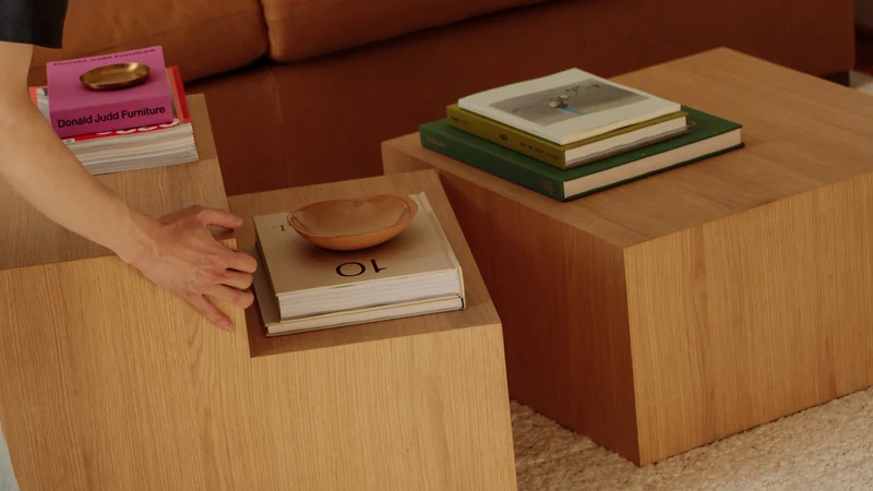 Align Coffee Table, Regular, Walnut