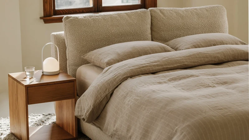 Cloud Bed, Queen, Cream Boucle