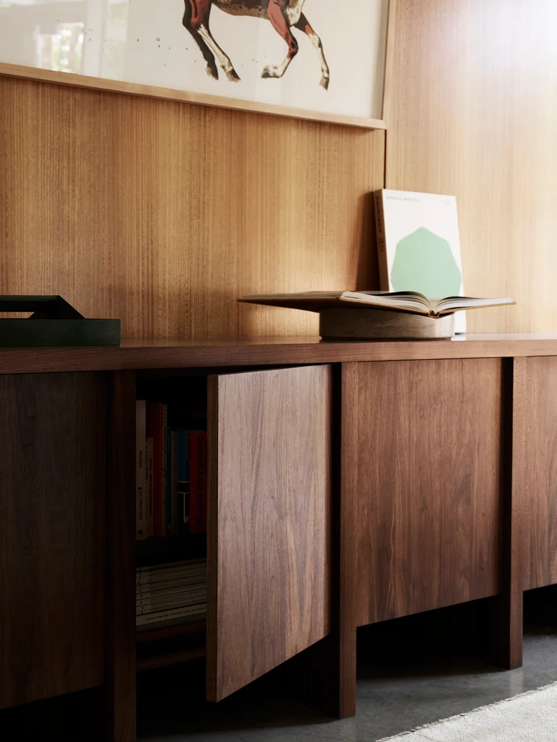 Edda Credenza