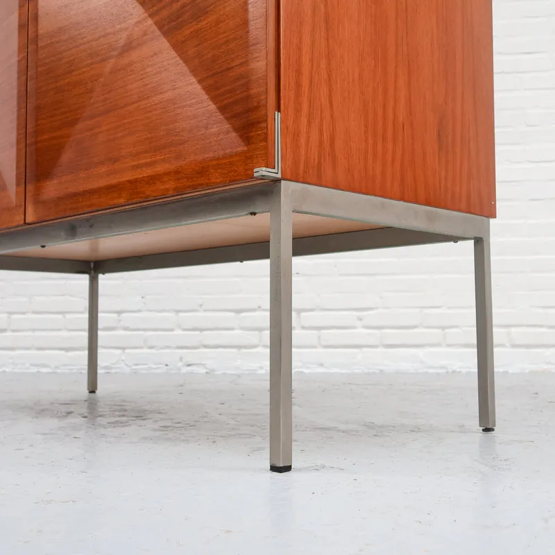Behr 1307 Diamond Highboard 1960s